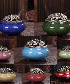 Lư đốt trầm và hương trầm bằng gốm sứ